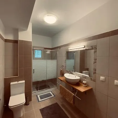 Апартаменты River House *